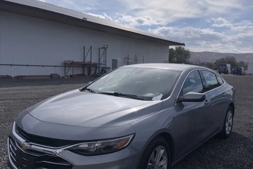 2023 Chevrolet Malibu 1LT photo 1