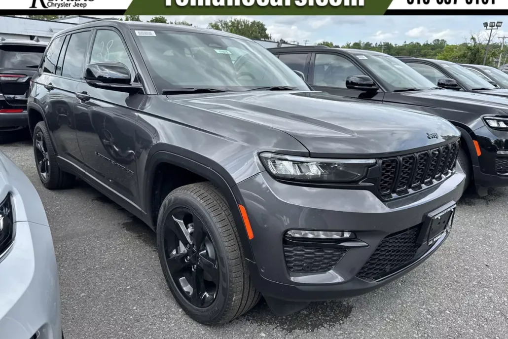 2025 Jeep Grand Cherokee Limited photo 1
