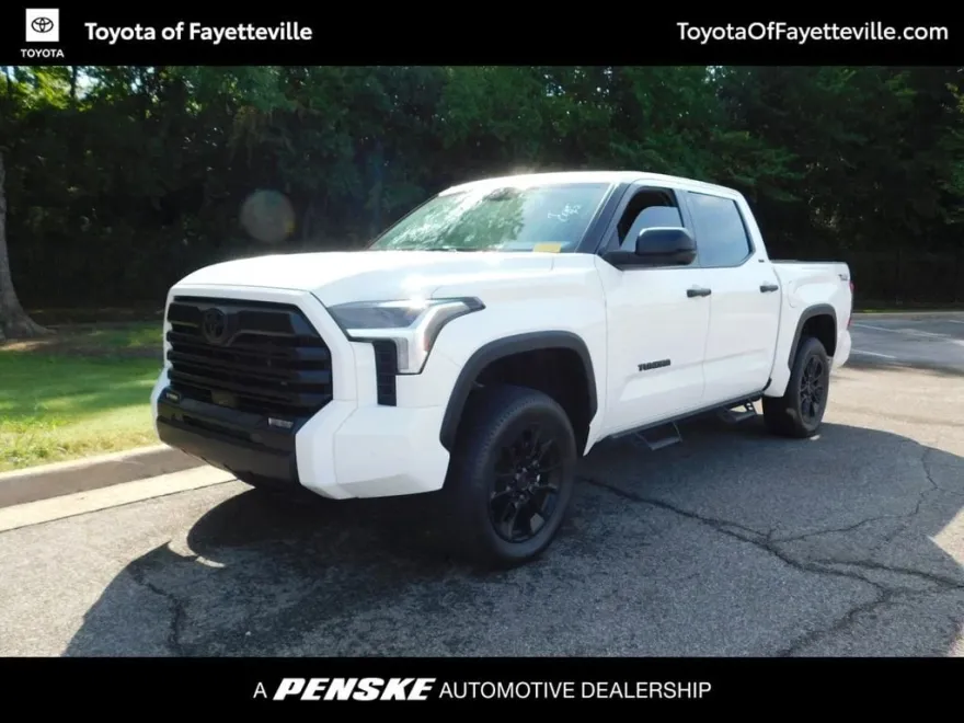 2022 Toyota Tundra SR5 photo 1