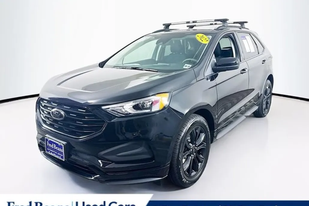 2022 Ford Edge SE photo 1