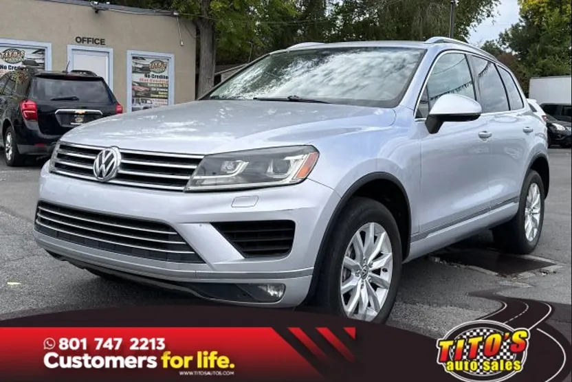 2015 Volkswagen Touareg V6 Sport photo 1
