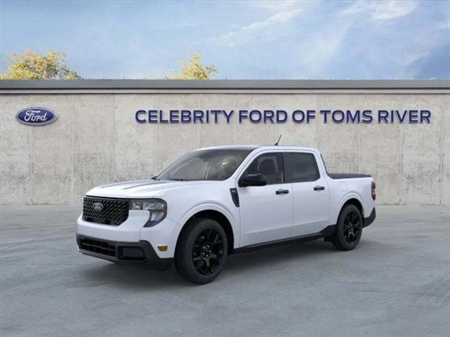 2025 Ford Maverick XLT photo 1