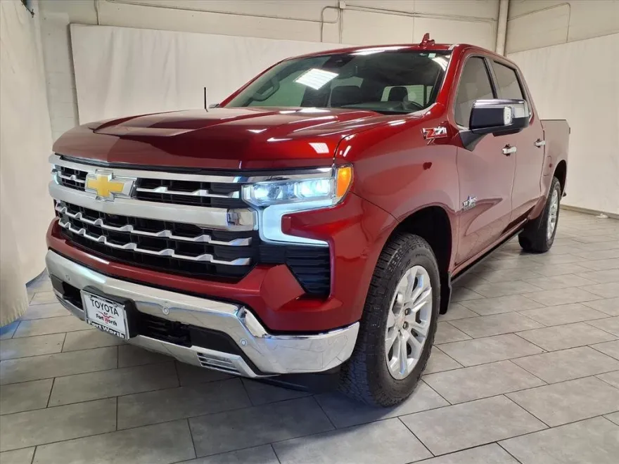 2024 Chevrolet Silverado 1500 LTZ photo 1