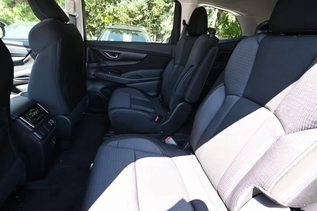 2025 Subaru Ascent Premium photo 1