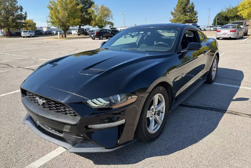 2020 Ford Mustang EcoBoost photo 1