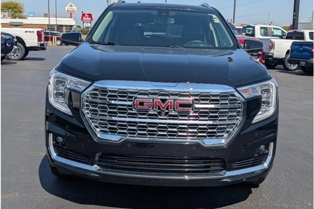 2022 Gmc Terrain Denali photo 1