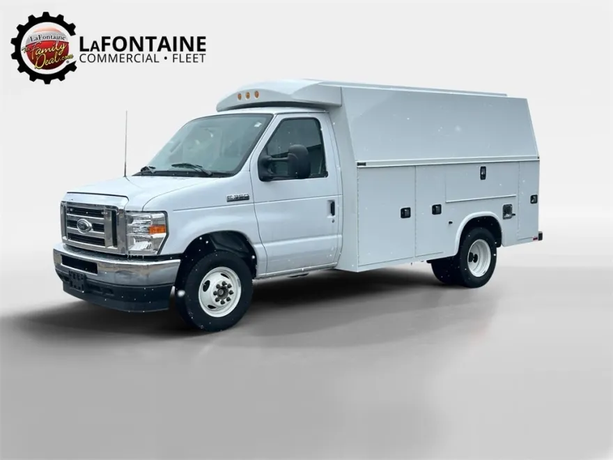 2025 Ford E-350 Base photo 1