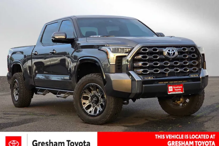 2024 Toyota Tundra Platinum photo 1