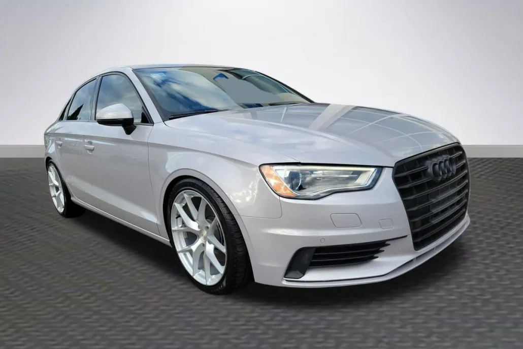 2016 Audi A3 1.8T Premium photo 1