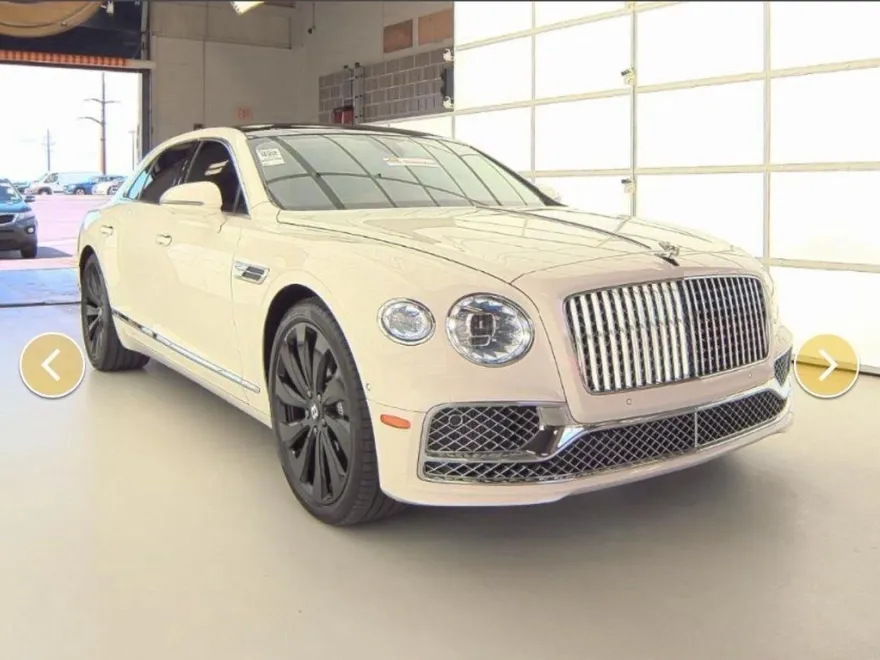 2022 Bentley Flying Spur V8 photo 1