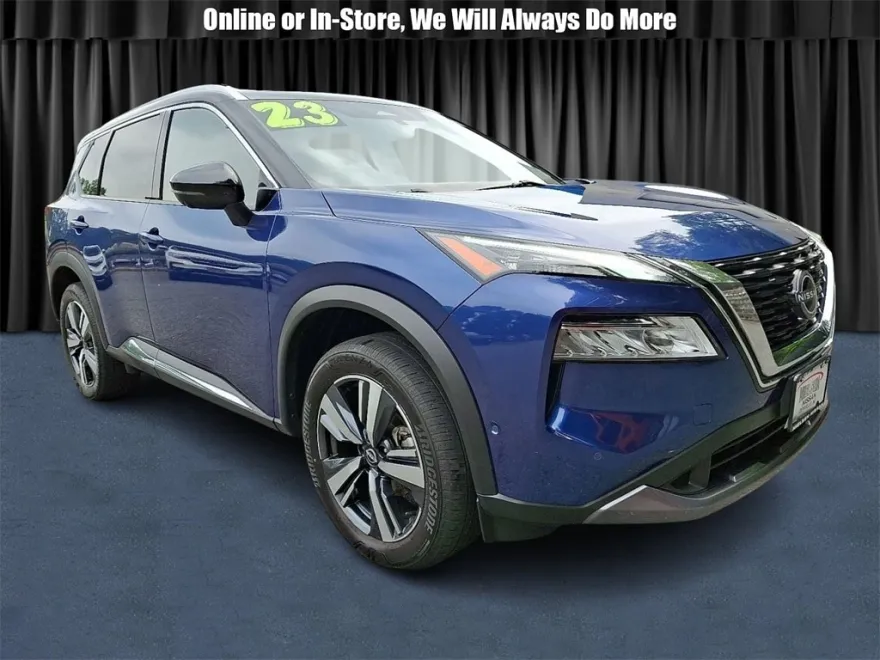 2023 Nissan Rogue SL photo 1