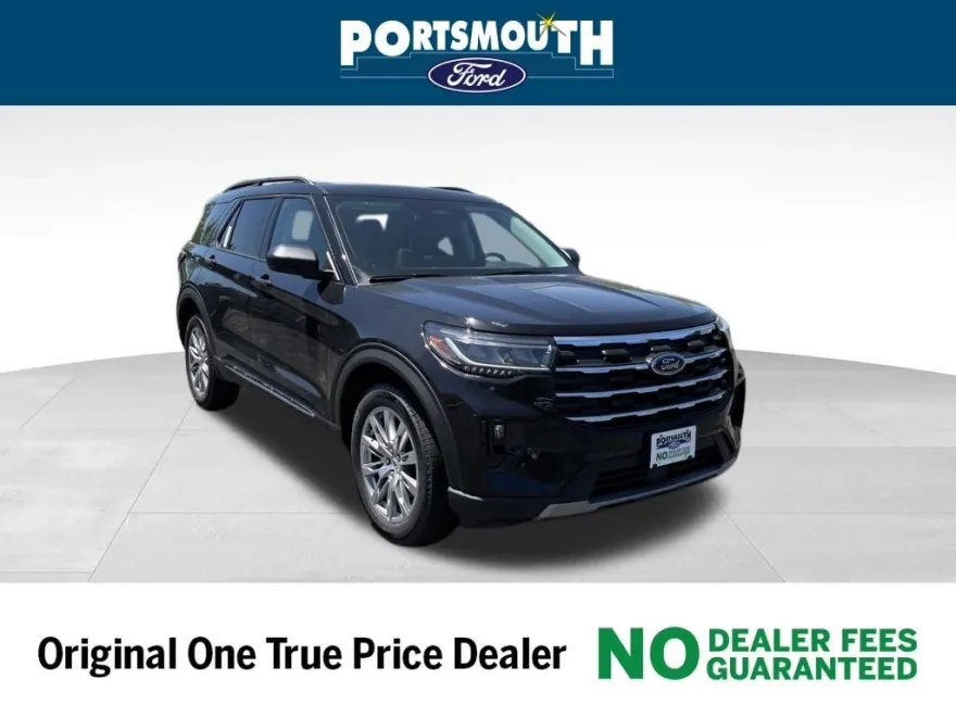2025 Ford Explorer photo 1