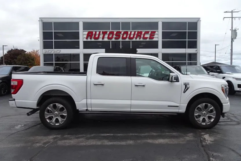 2021 Ford F-150 Platinum photo 1