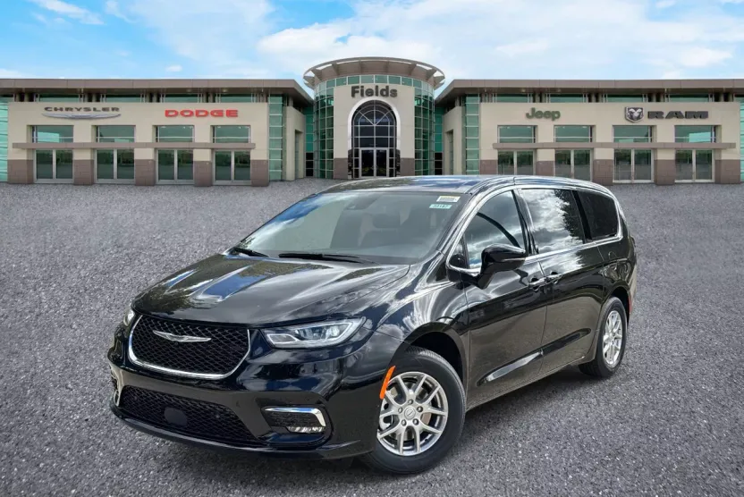 2026 Chrysler Pacifica photo 1