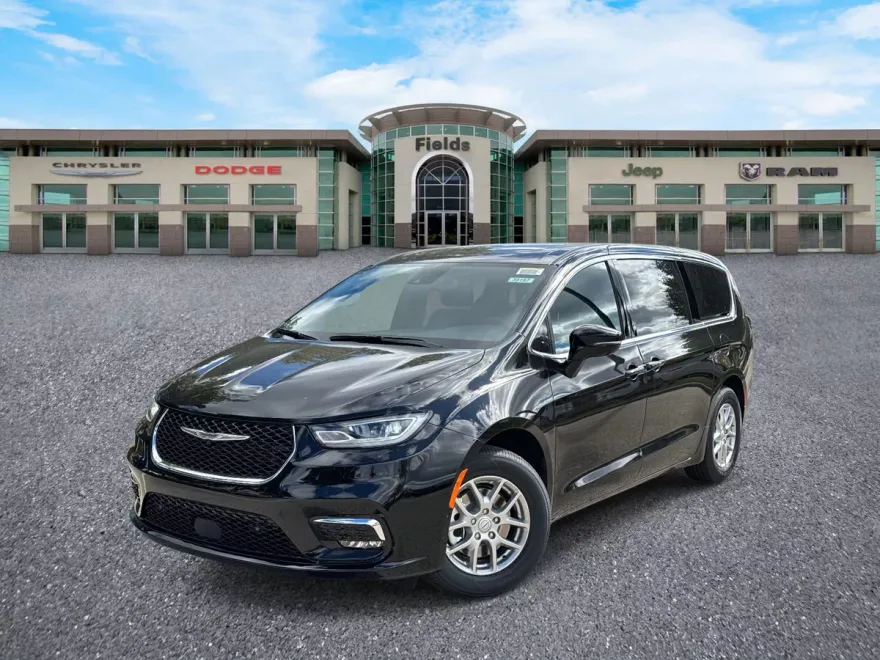 2026 Chrysler Pacifica photo 1