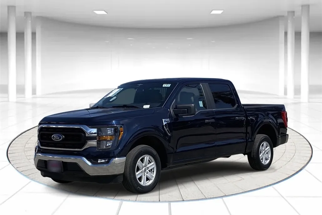2023 Ford F-150 XLT photo 1