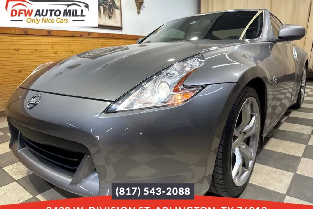 2009 Nissan 370Z Touring photo 1