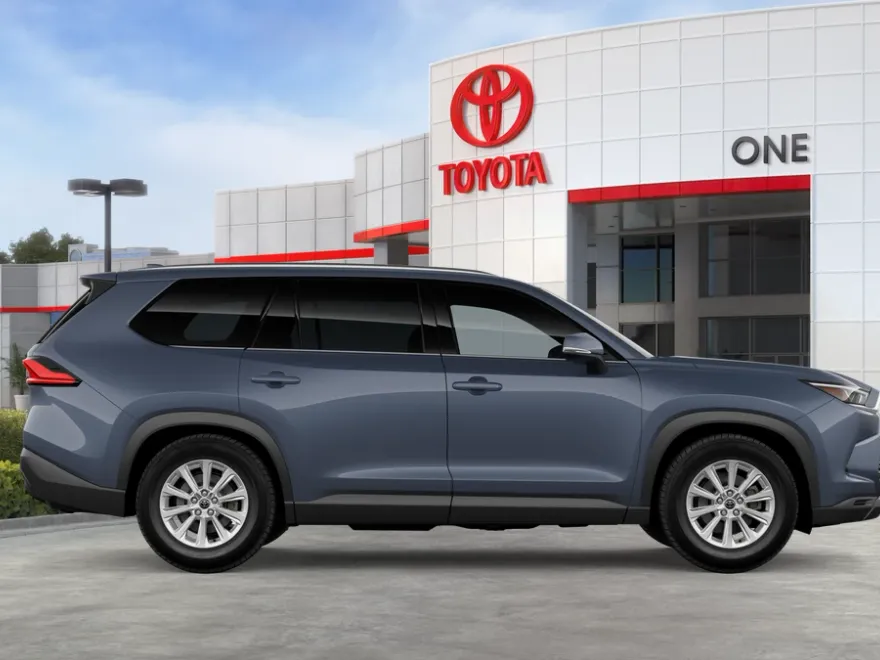 2026 Toyota Highlander Hybrid XLE photo 1