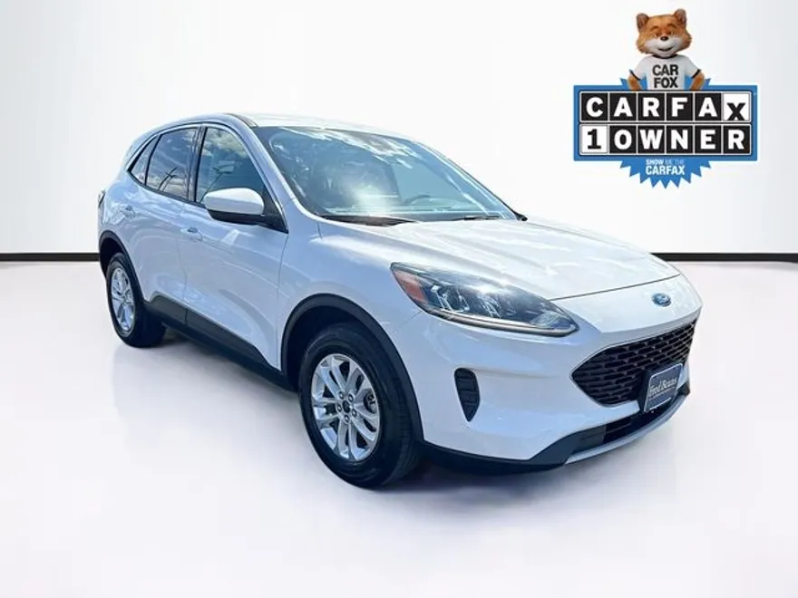 2020 Ford Escape SE photo 1