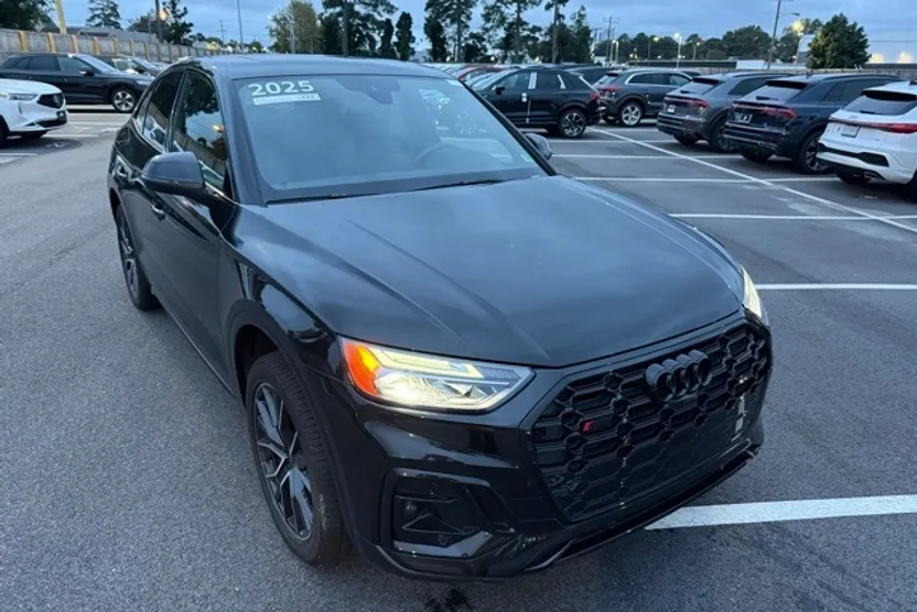 2025 Audi SQ5 Premium Plus photo 1