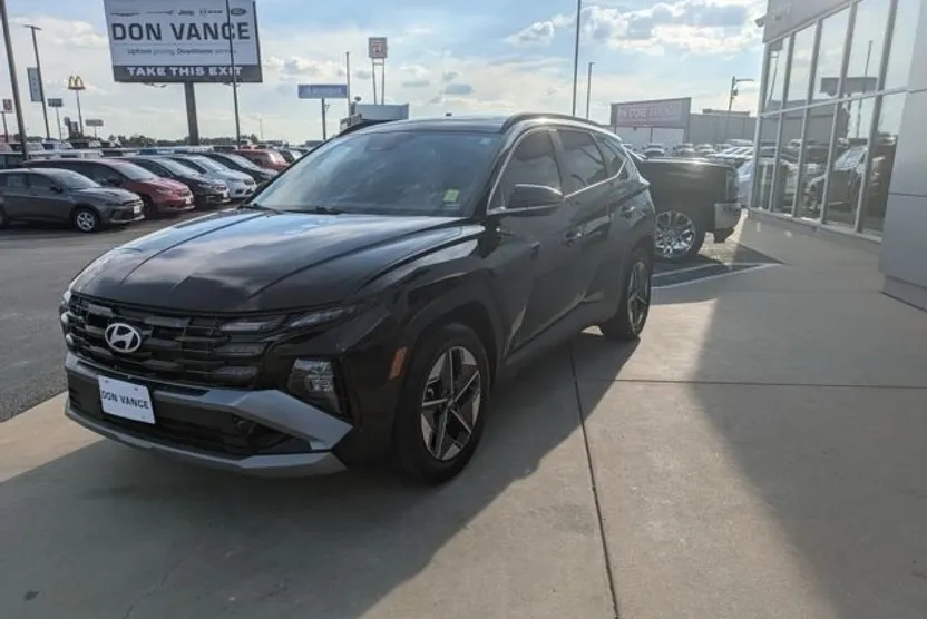 2025 Hyundai Tucson SEL Convenience photo 1