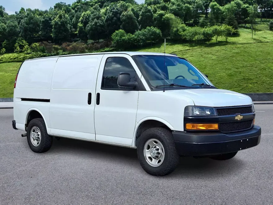 2018 Chevrolet Express 2500 Work Van photo 1