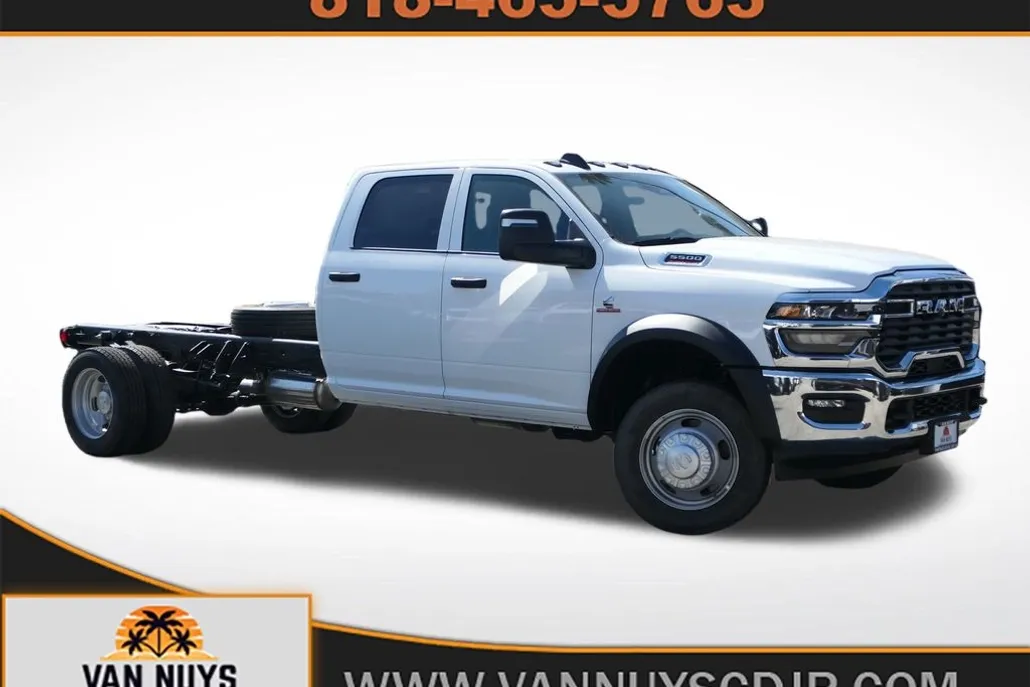 2025 Ram 5500 Tradesman photo 1