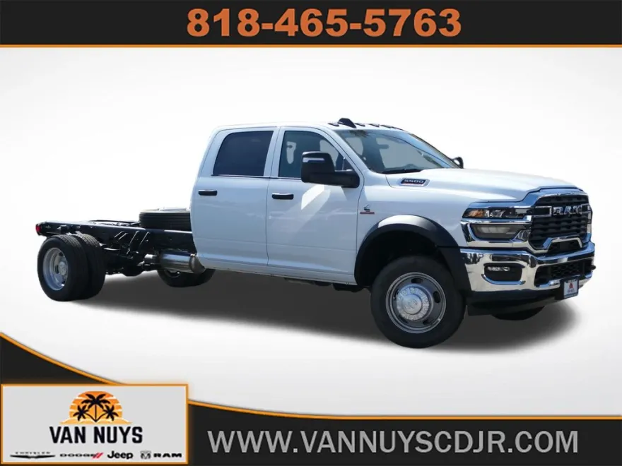 2025 Ram 5500 Tradesman photo 1