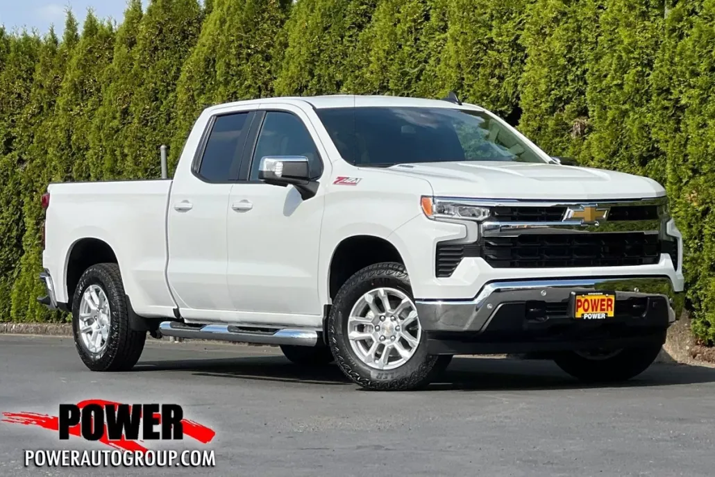 2026 Chevrolet Silverado 1500 LT photo 1