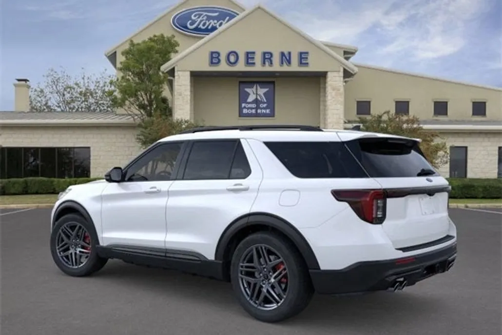 2025 Ford Explorer ST photo 1