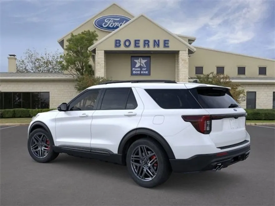 2025 Ford Explorer ST photo 1