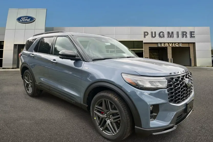 2025 Ford Explorer ST-Line photo 1