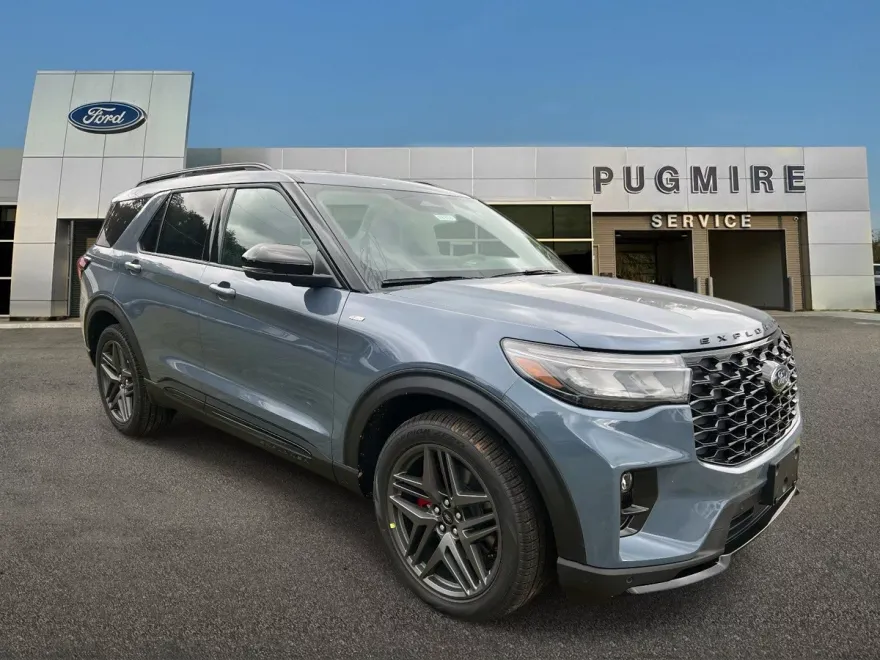 2025 Ford Explorer ST-Line photo 1