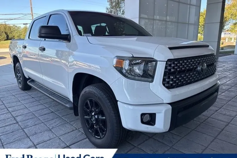 2020 Toyota Tundra SR5 CrewMax photo 1