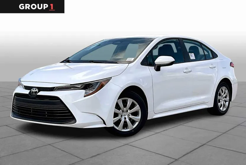 2026 Toyota Corolla LE photo 1