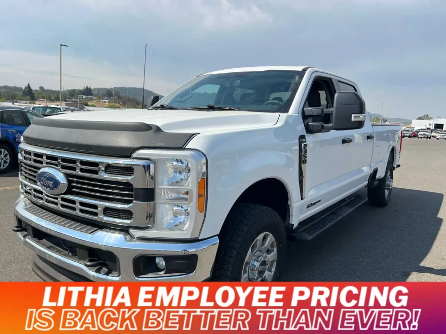 2023 Ford F-350 XLT photo 1