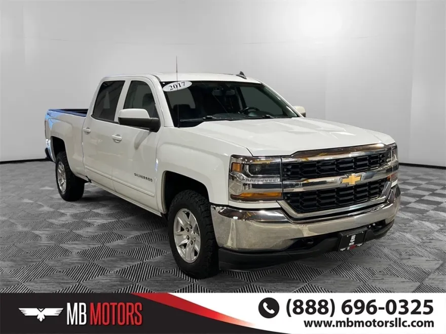 2017 Chevrolet Silverado 1500 LT photo 1