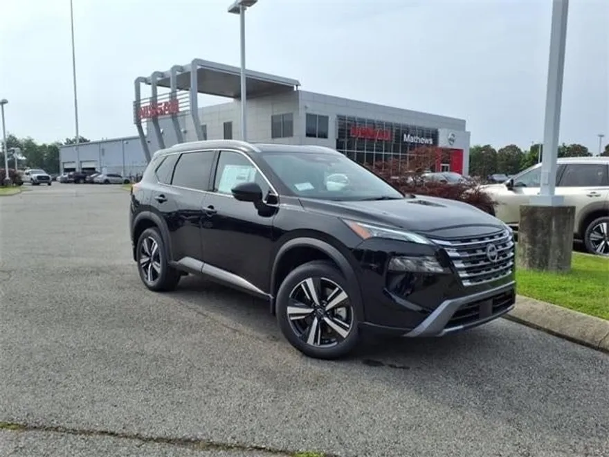 2025 Nissan Rogue SL photo 1
