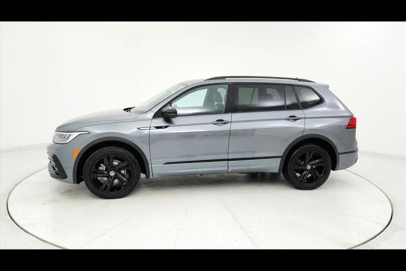 2023 Volkswagen Tiguan SE R-Line Black photo 1