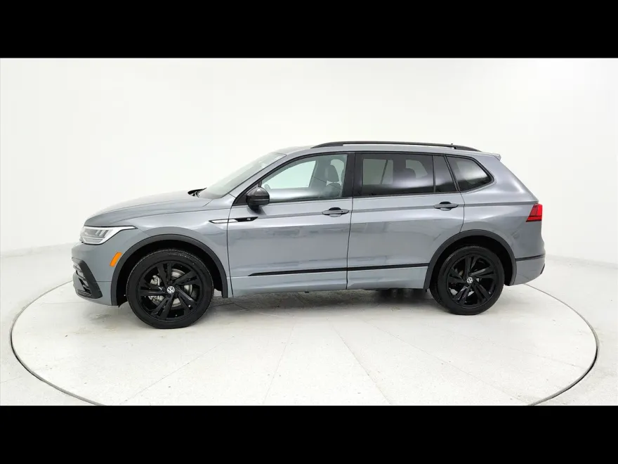 2023 Volkswagen Tiguan SE R-Line Black photo 1