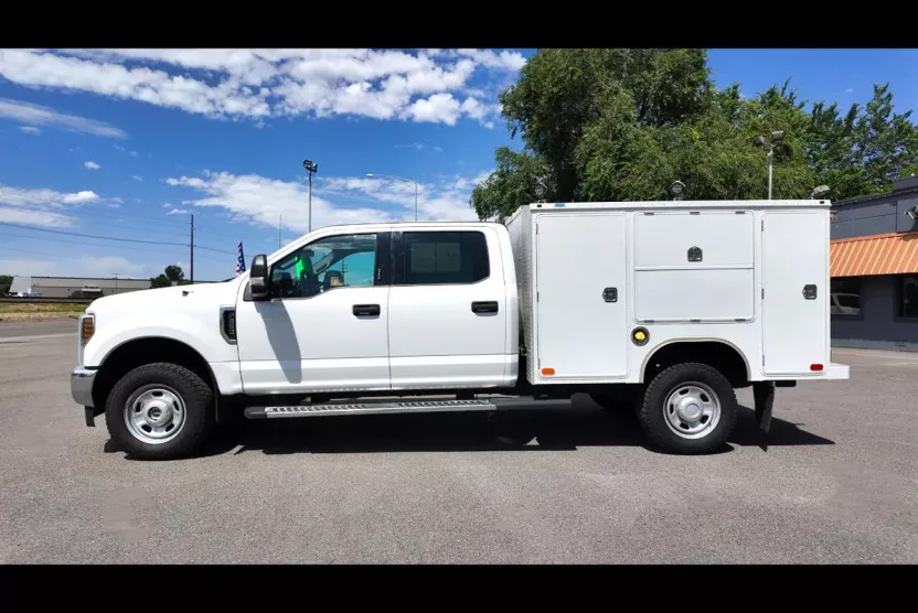 2019 Ford F-350 XLT photo 1