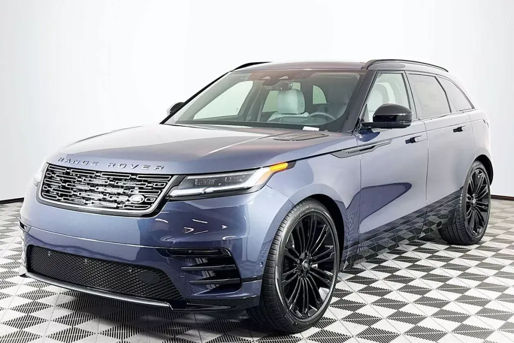 2026 Land Rover Range Rover Velar SE photo 1
