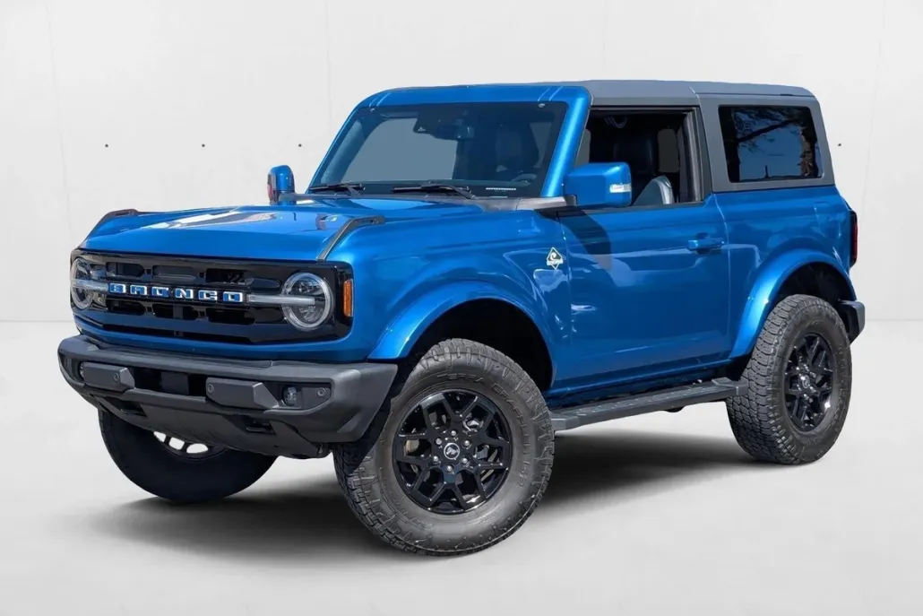 2022 Ford Bronco Outer Banks photo 1