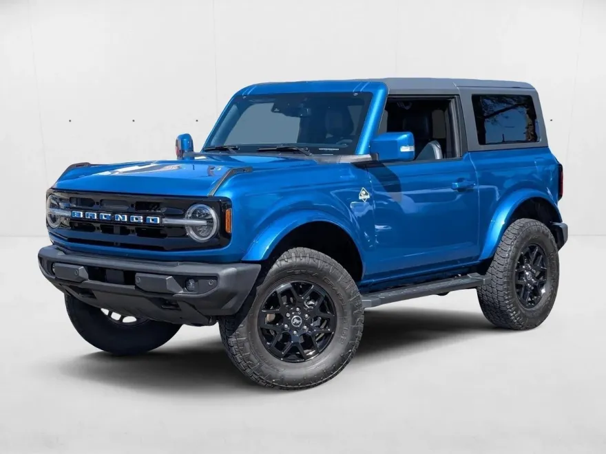 2022 Ford Bronco Outer Banks photo 1