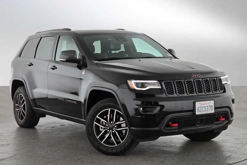 2021 Jeep Grand Cherokee Trailhawk photo 1