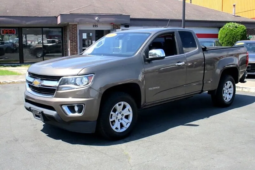 2016 Chevrolet Colorado LT photo 1