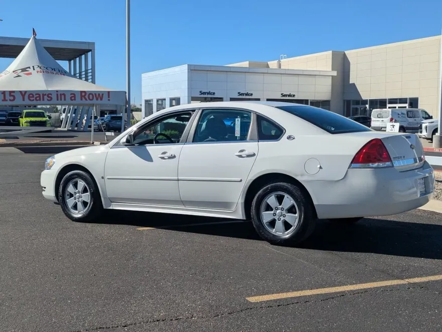 2009 Chevrolet Impala 1LT photo 1