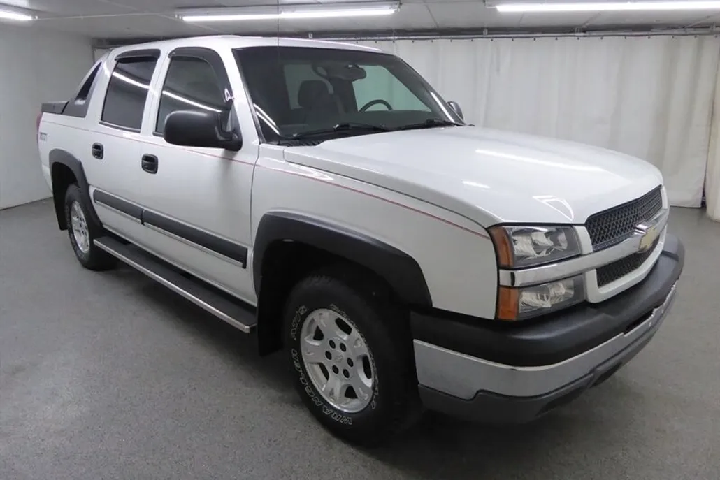 2003 Chevrolet Avalanche photo 1