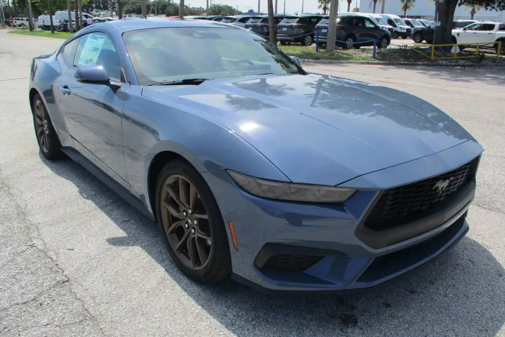 2025 Ford Mustang EcoBoost Premium photo 1