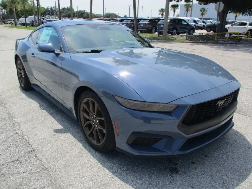 2025 Ford Mustang EcoBoost Premium photo 1